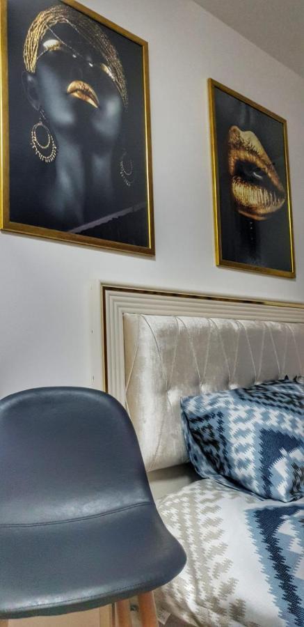 Apartmán Identity By Nights & Smiles Tuzla Exteriér fotografie