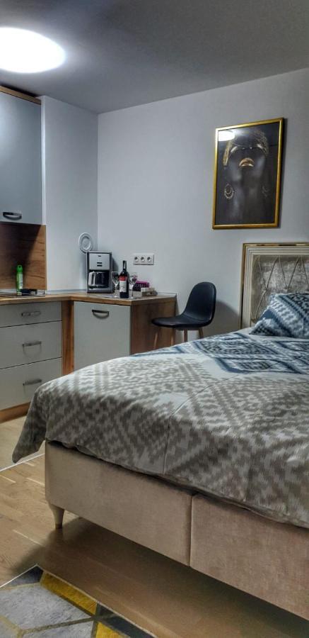 Apartmán Identity By Nights & Smiles Tuzla Exteriér fotografie